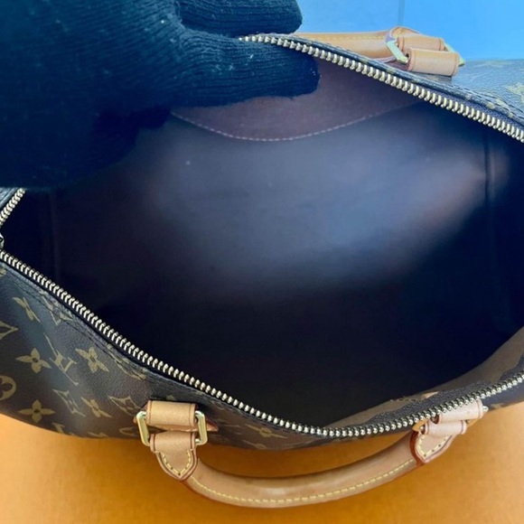 Louis Vuitton Monogram Canvas Speedy 35 - Picture 7 of 9
